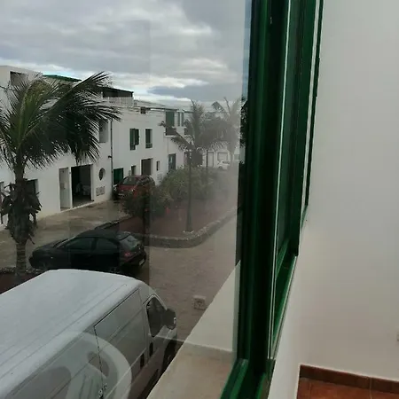 Anaca 2 *